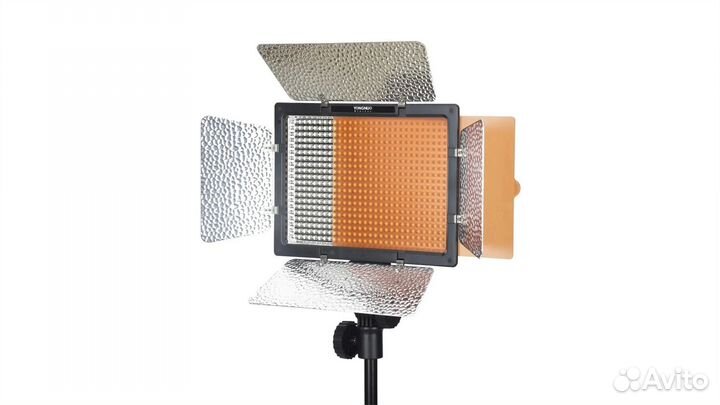 Осветитель светодиодный YongNuo YN600L II 3200К-56