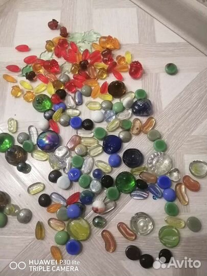 Камушки стеклянные и пластиковые