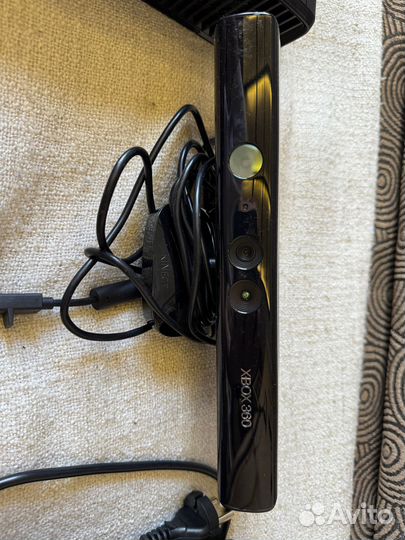 Xbox 360 S с Kinetic
