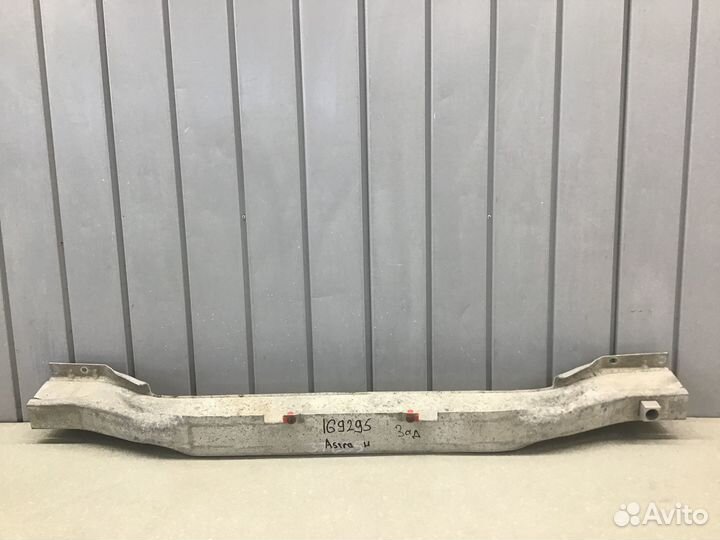 Усилитель заднего бампера Opel Astra H Family 2004