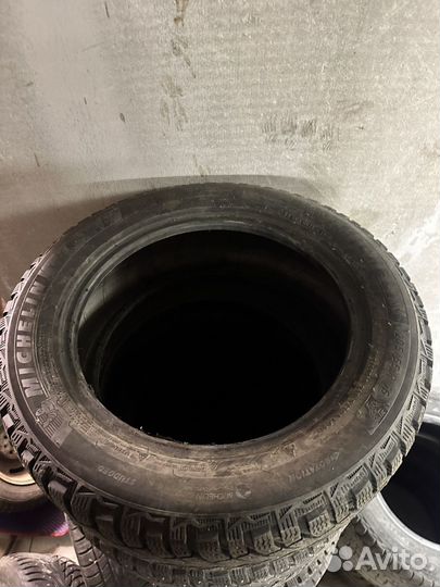 Michelin X-Ice North 3 205/55 R16