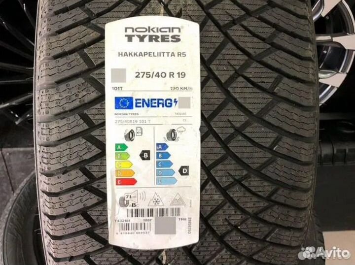 Nokian Tyres Hakkapeliitta R5 245/45 R19 и 275/40 R19 101T