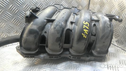 Впускной коллектор бензиновый peugeot 308 1 (5LV07