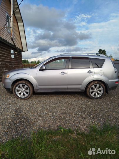 Mitsubishi Outlander 2.4 CVT, 2010, 222 220 км