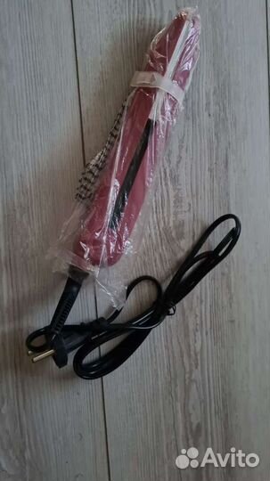 Выпрямитель для волос новый
