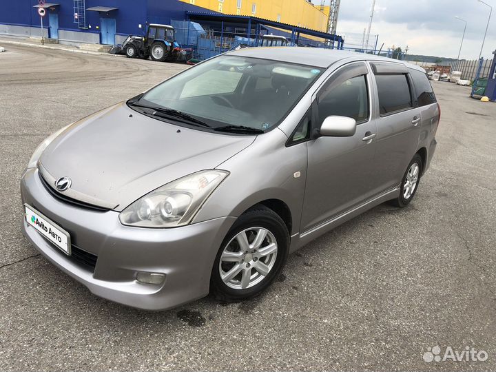 Toyota Wish 1.8 AT, 2006, 259 000 км