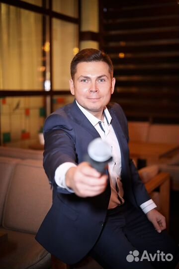 Ведущий, dj, вокалист, тамада на свадьбу,выпускной