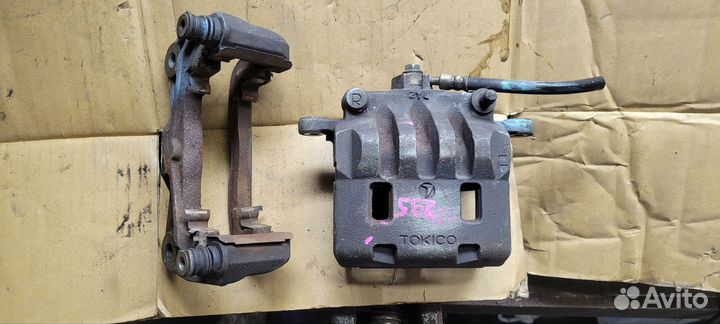 Суппорт передний правый 295мм subaru