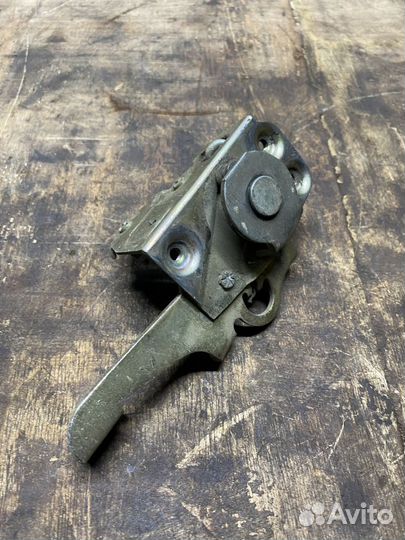 Замок левой двери Ока ваз 1111