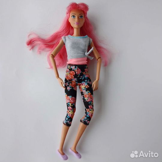 Кукла Барби шарнирная