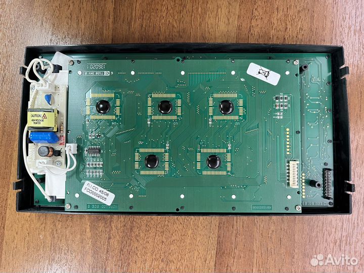 Дисплей в сборе на Korg PA80