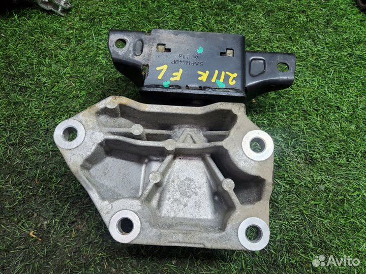 Кронштейн подушки двигателя Hyundai Solaris HCR