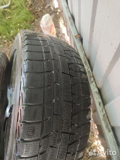 Yokohama Ice Guard IG50+ 215/55 R17 94Q