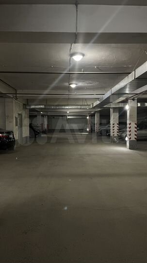 Машиноместо, 14 м²