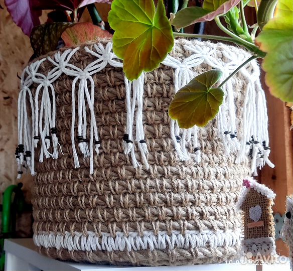 Корзины из джута с декором из дерева и хлопка