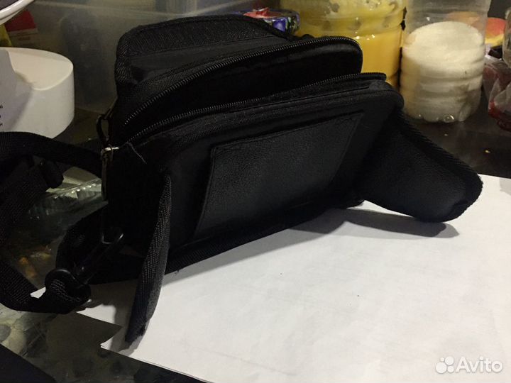 Сумка на плечо. с магнитами или на бак мото