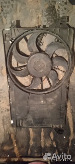 Вентилятор ford focus 2