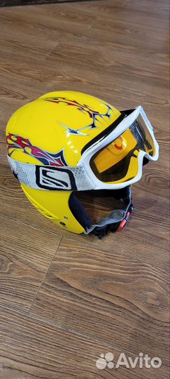 Шлем горнолыжный детский с очками