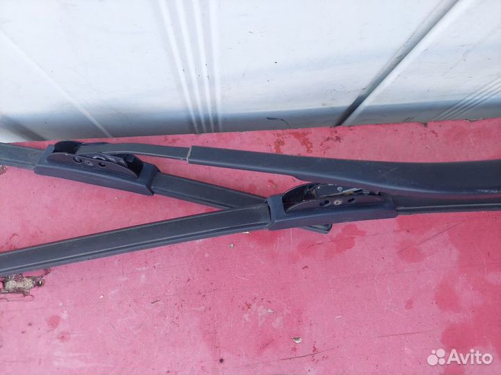 Поводок стеклоочистителя Mazda CX-7