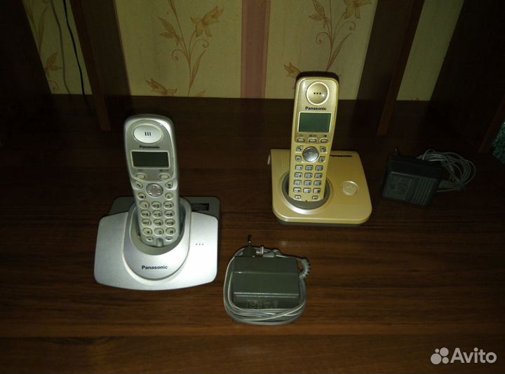Телефон