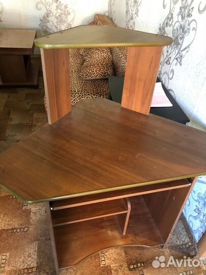 Компьютерный стол