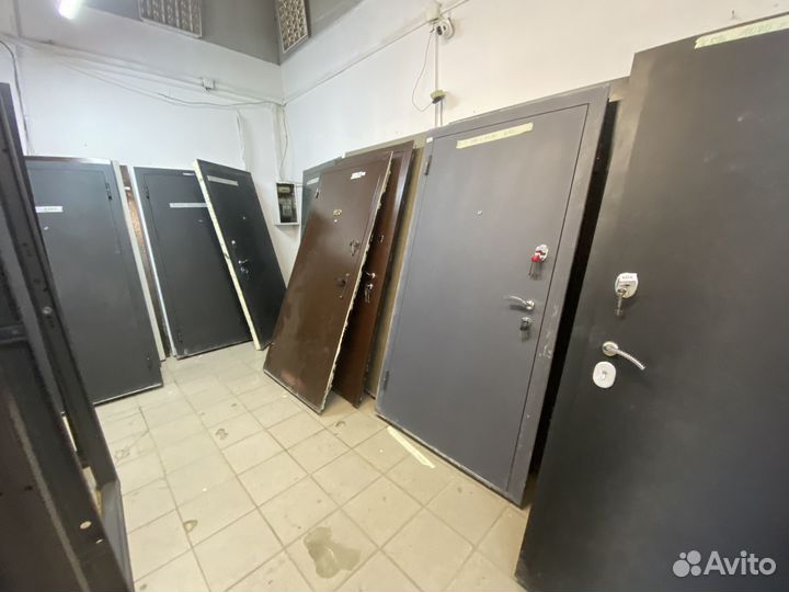 Металлическая дверь бу