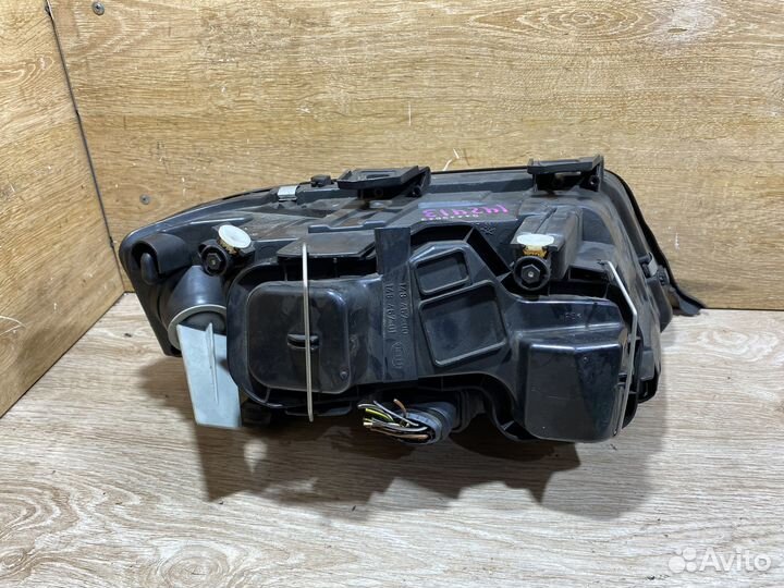 Фара левая Audi A6 C5 дорестайлинг 142413