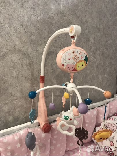 Мобиль на кроватку с проектором