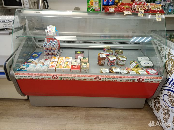 Продам холодильную витрины