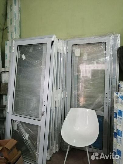 Двери готовые алюминиевые 95х210