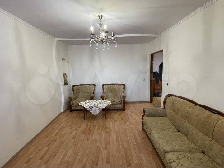 3-к. квартира, 88 м², 4/10 эт.