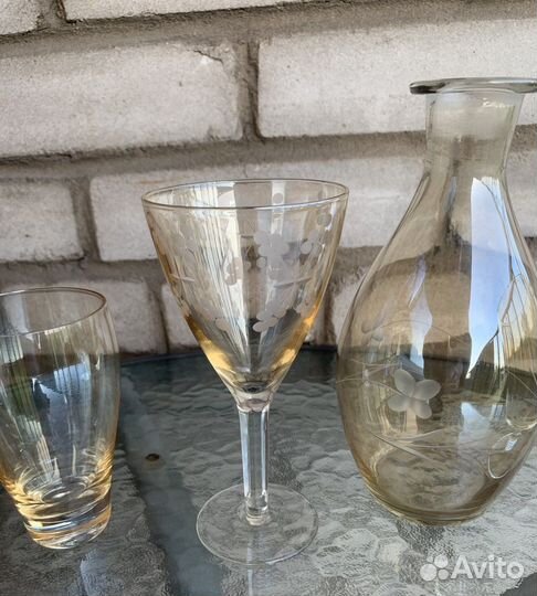 Бокалы, фужеры, графин одним лотом