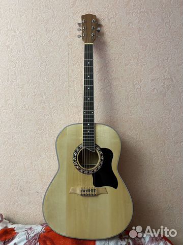 Акустическая гитара