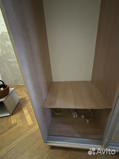 Шкаф купе с зеркалом