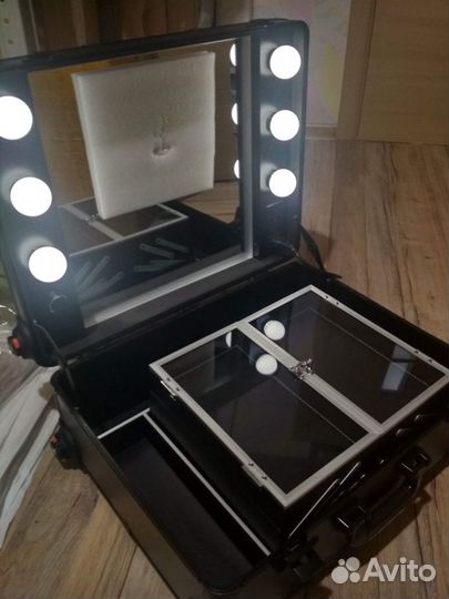 Чемодан для визажиста