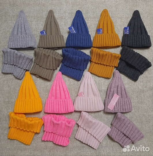 Комплект шапка-снуд новый