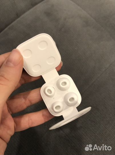 Airpods pro оригинал кейс новый практически