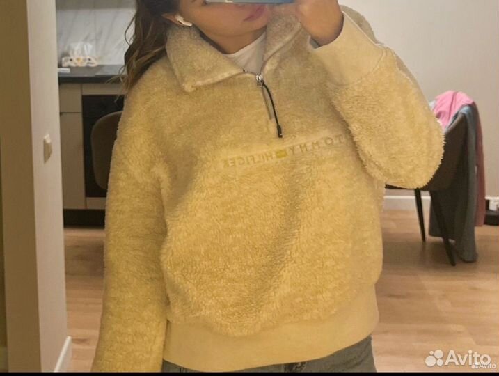 Tommy hilfiger толстовка