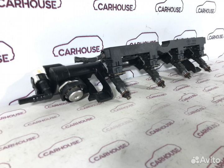 Рампа с форсунками Ford Focus 3 1.6 pnda