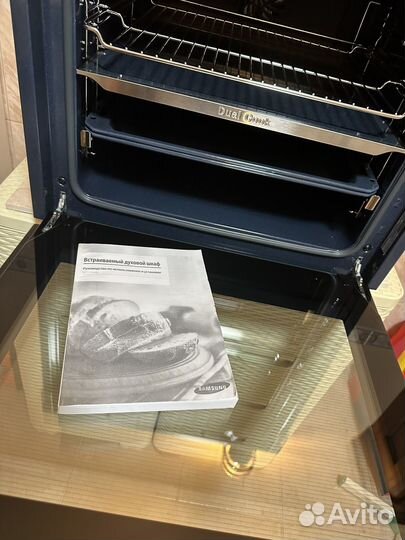 Встраеваемый Духовой шкаф Samsung