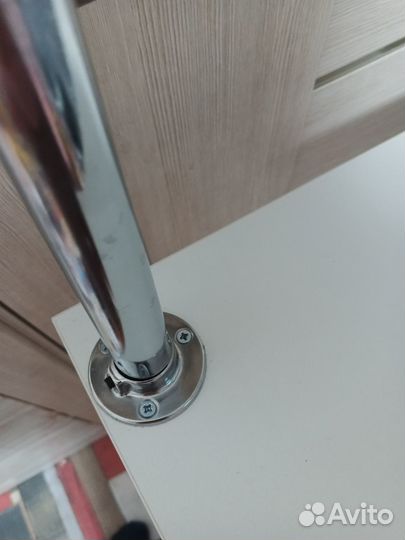 Продаëтся новая полочка на окно