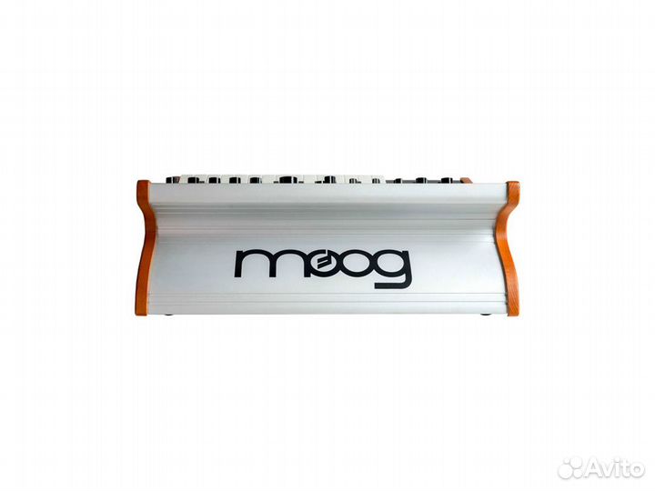 Moog Subsequent 25 синтезатор