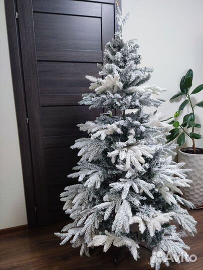 Елка искусственная заснеженная 180