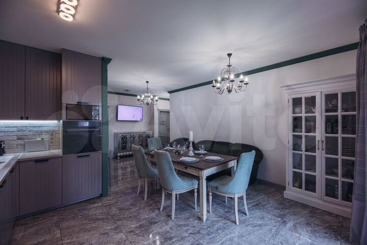 3-к. квартира, 110 м², 3/3 эт.