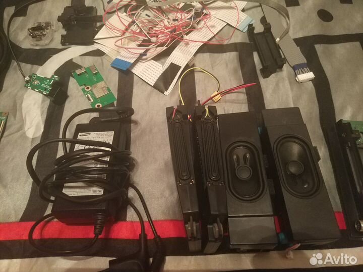 Запчасти пульты кронштейны для Телевизора