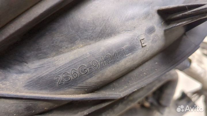 Коллектор впускной Ford Fusion, 2003