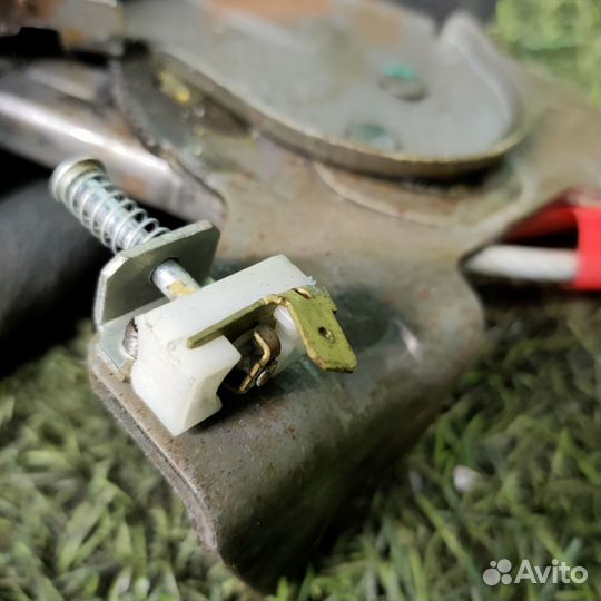 Рычаг стояночного тормоза Nissan Almera G15