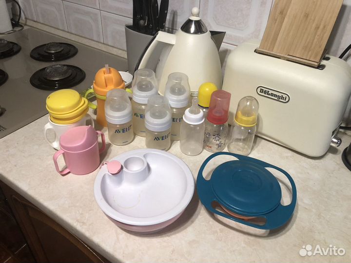 Бутылки и тарелки