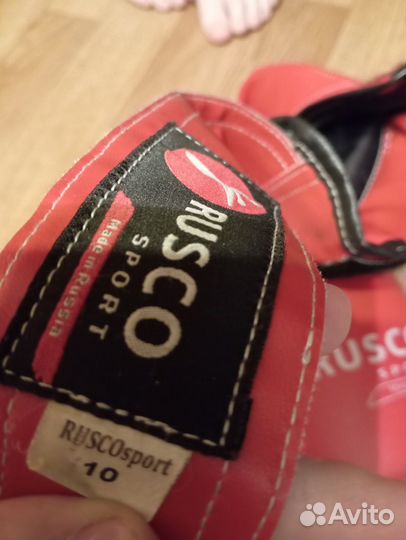 Боксерские перчатки 10 oz детские