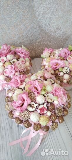 Сладкие букеты из конфет